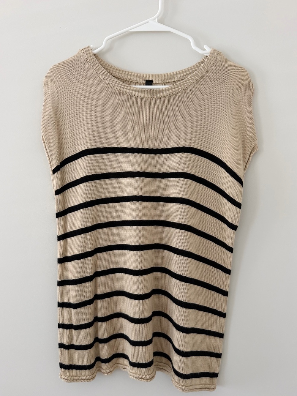 Beige Black Striped Knit Sleeveless Sweater Top Women’s Large - Picture 2 of 9